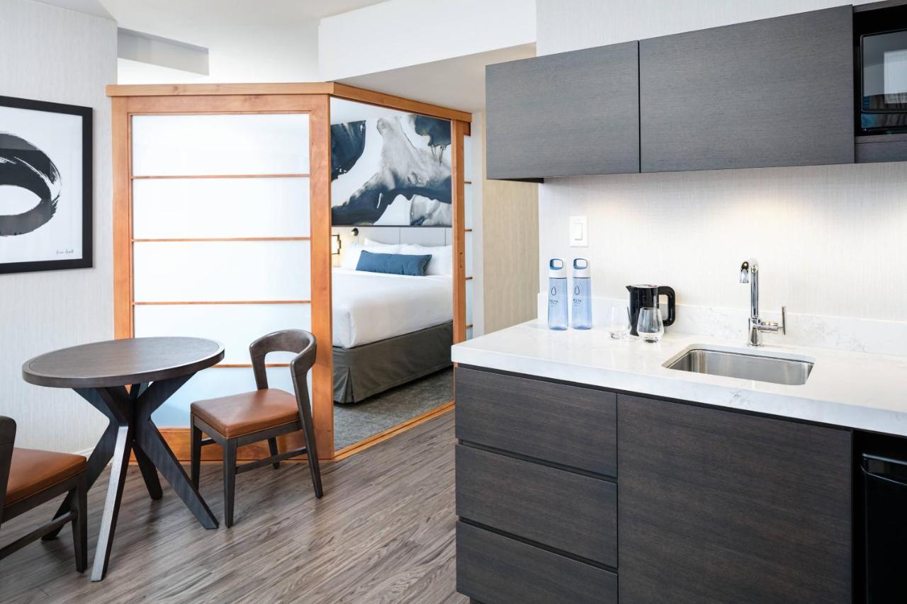 Urban Kitchen Suite Suite 1 King Sofa bed City view