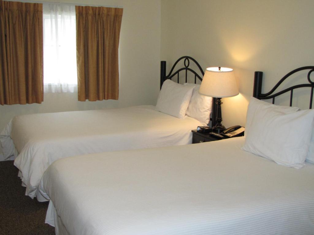 Deluxe Double Room with Two Double Beds