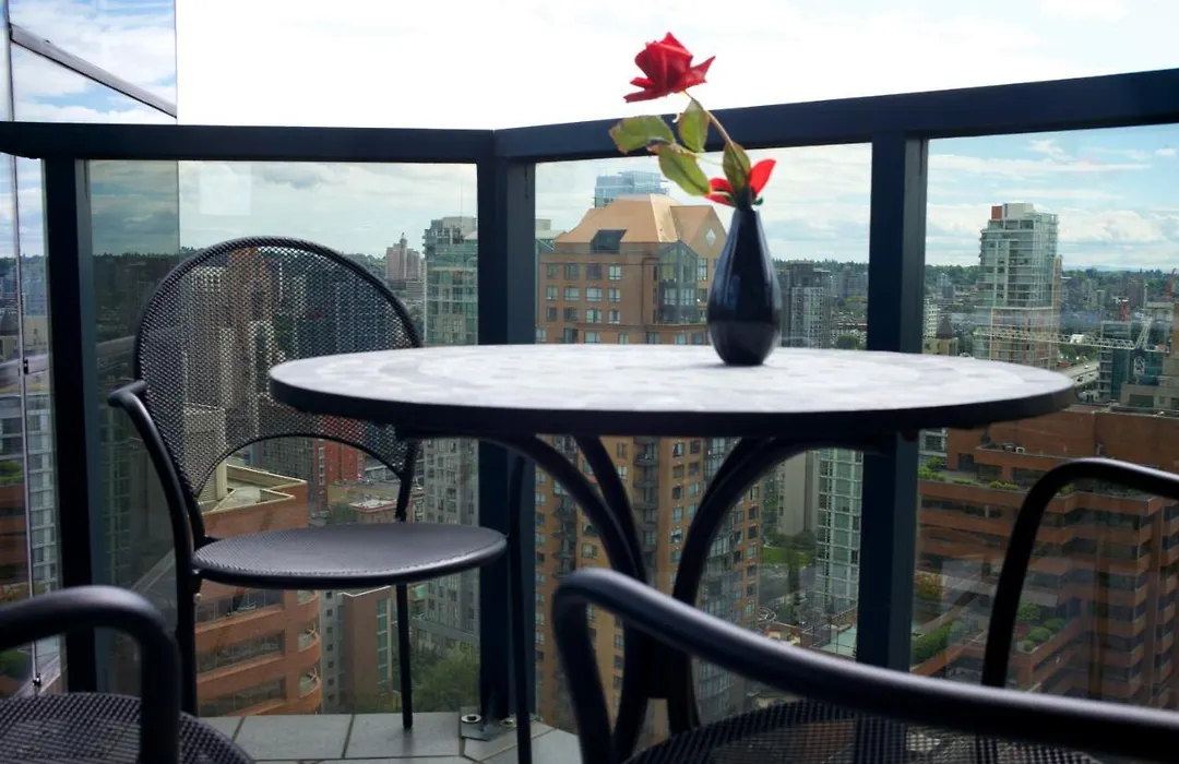 Your Alternative To A Five Star Hotel - Premium Location-1