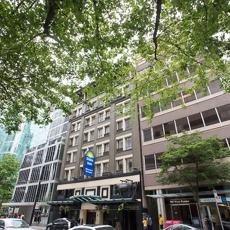 Days Inn By Wyndham Vancouver Downtown-2